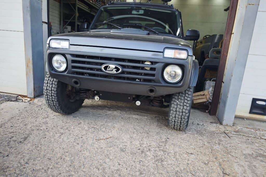 Нива Legend с бампером OJeep и лебёдкой FOX — Custom's Tuning, Тюмень