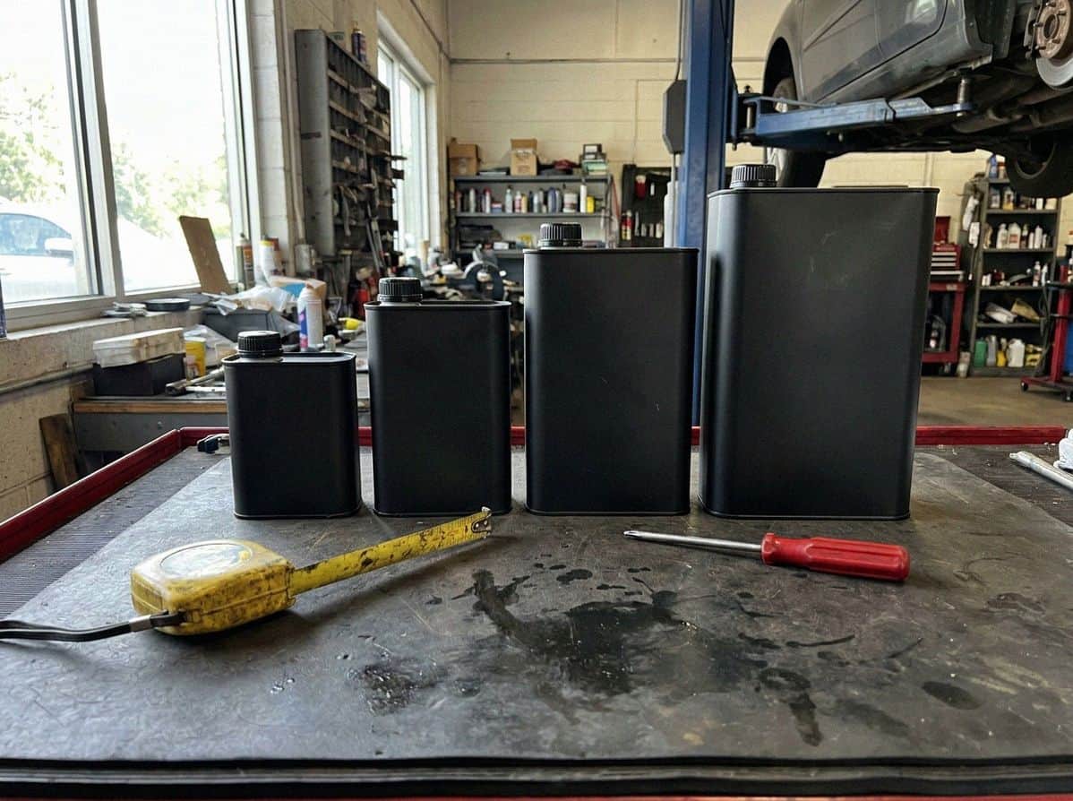 Сравнение размеров плоских экспедиционных канистр на рабочем столе — Custom's Tuning, Тюмень