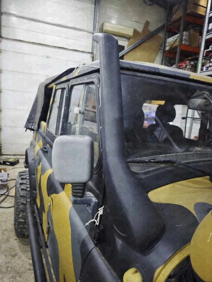 Чёрный шноркель на передней стойке УАЗ «Барс» — Custom's Tuning, Тюмень