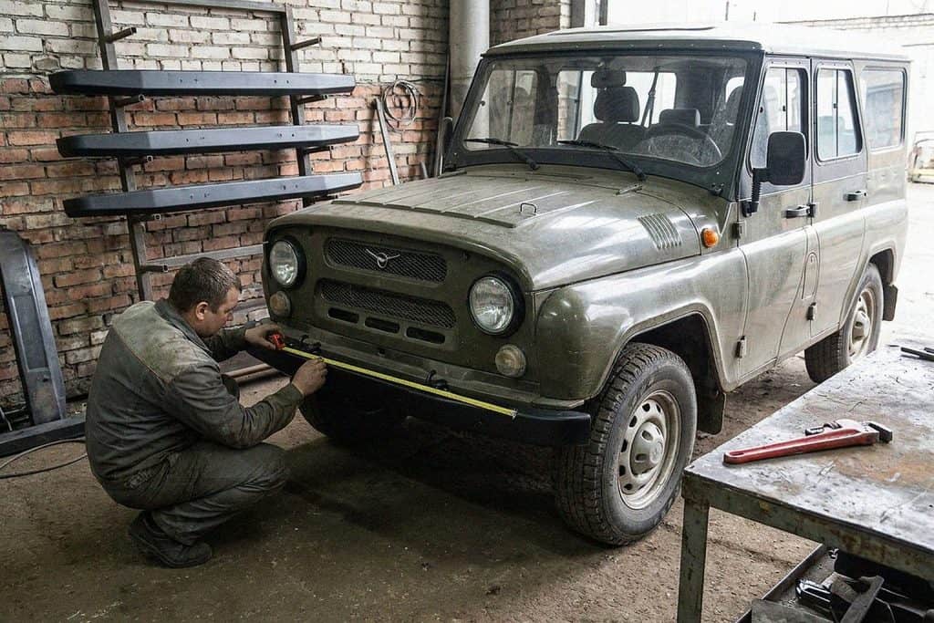Передний силовой бампер на УАЗ Хантер и сверка кронштейнов в мастерской — Custom's Tuning, Тюмень