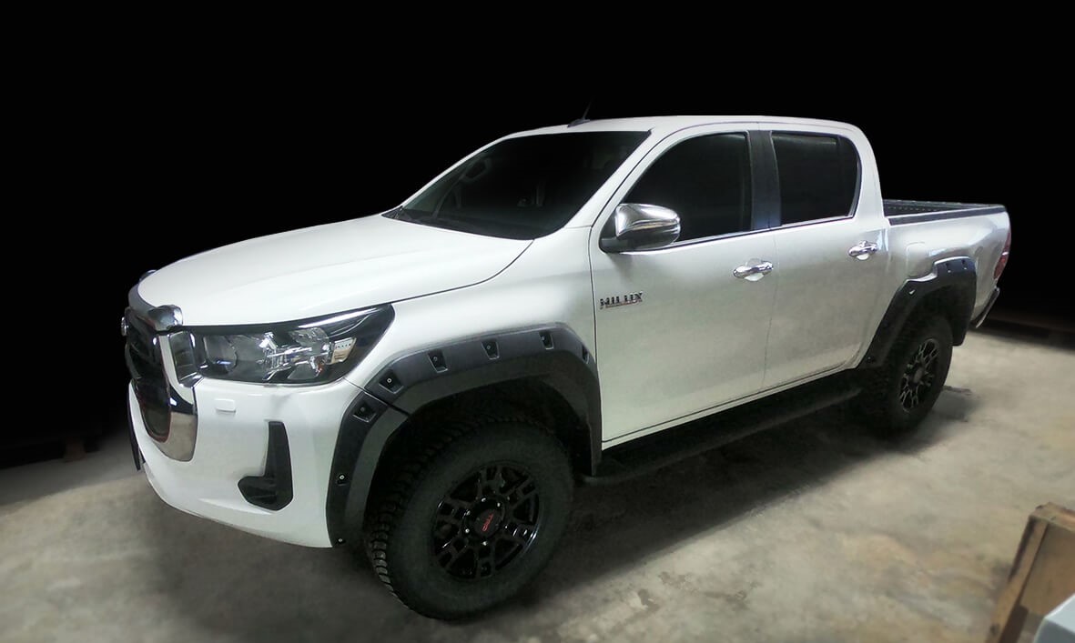 РАСШИРИТЕЛИ КОЛЕСНЫХ АРОК TOYOTA HILUX 8 | Custom's Tuning