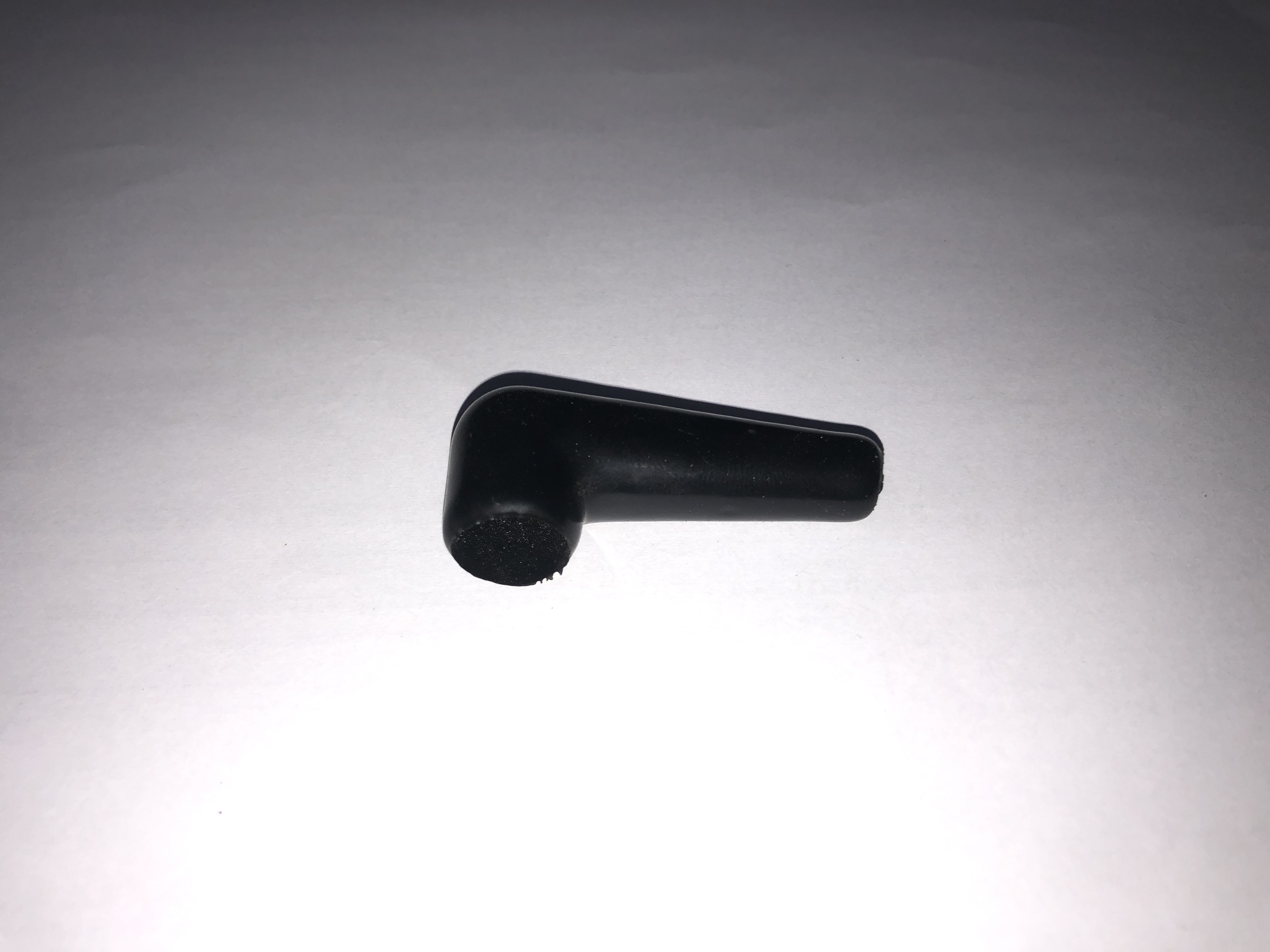 Изолятор из мягкого пластика на клемму силового провода лебедки (черный)