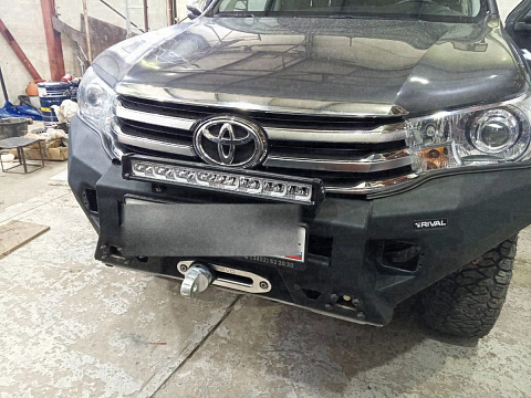 Toyota Hilux (чёрный, 2018+) — фото 4 работ в Custom's Tuning, Тюмень