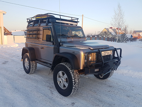 LR Defender: портальные редукторы, силовые бамперы, лебёдки, пневмосистема, доп. свет