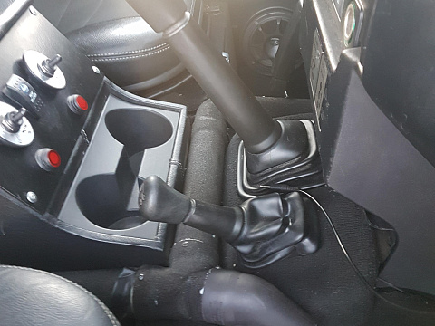 LR Defender: портальные редукторы, силовые бамперы, лебёдки, пневмосистема, доп. свет