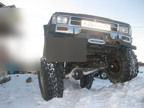 Toyota Hilux: длинноходная передняя подвеска