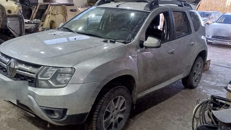 Renault Duster (серебристый) — фото 1 работ в Custom's Tuning, Тюмень