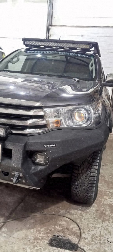 Toyota Hilux 8 — фото 1 работ в Custom's Tuning, Тюмень