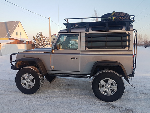 LR Defender: портальные редукторы, силовые бамперы, лебёдки, пневмосистема, доп. свет