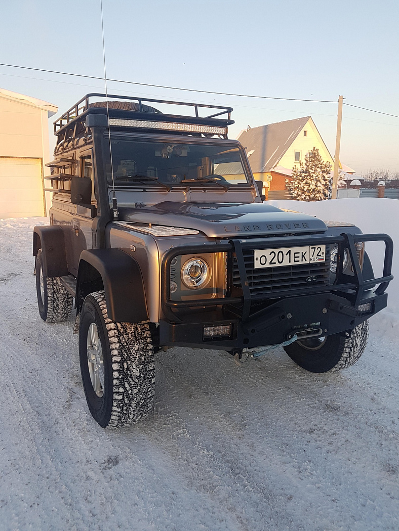 LR Defender: портальные редукторы, силовые бамперы, лебёдки, пневмосистема, доп. свет