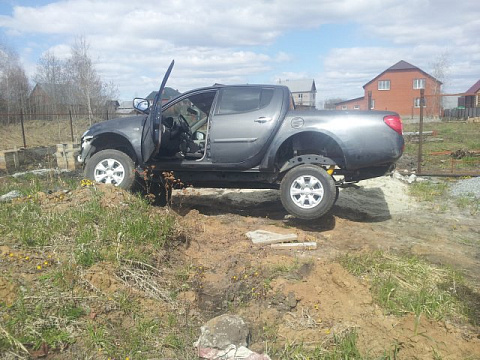 Mitsubishi L200: лифт, бамперы, лебёдка и обвес
